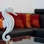 Lägenhet Cozy 2br Near Oura By Lovelystay *