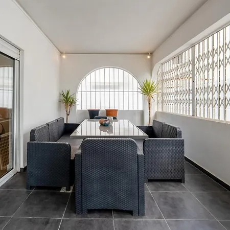 Cozy 2br Near Oura By Lovelystay Αλμπουφέιρα